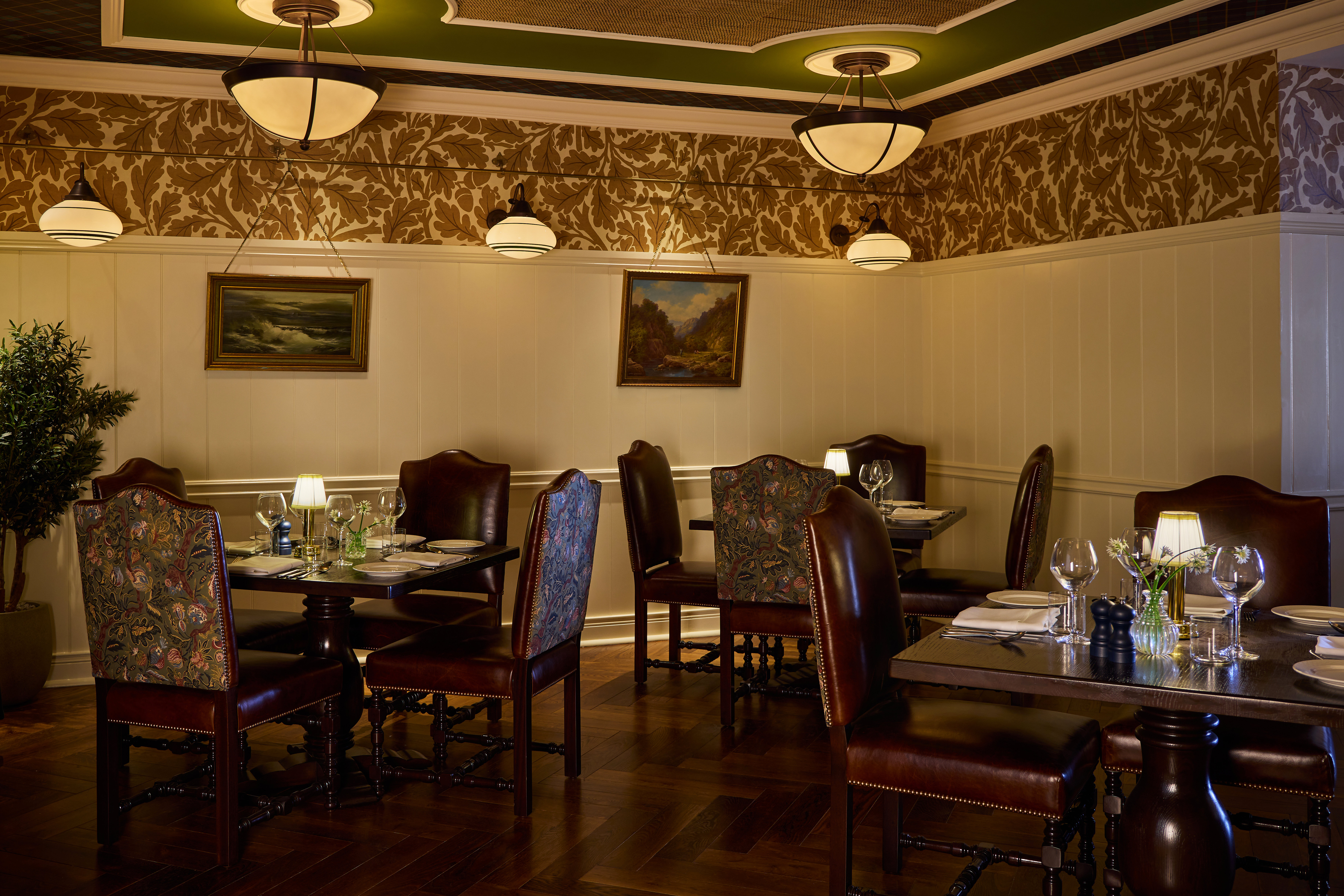 Portrush Adelphi 53/58