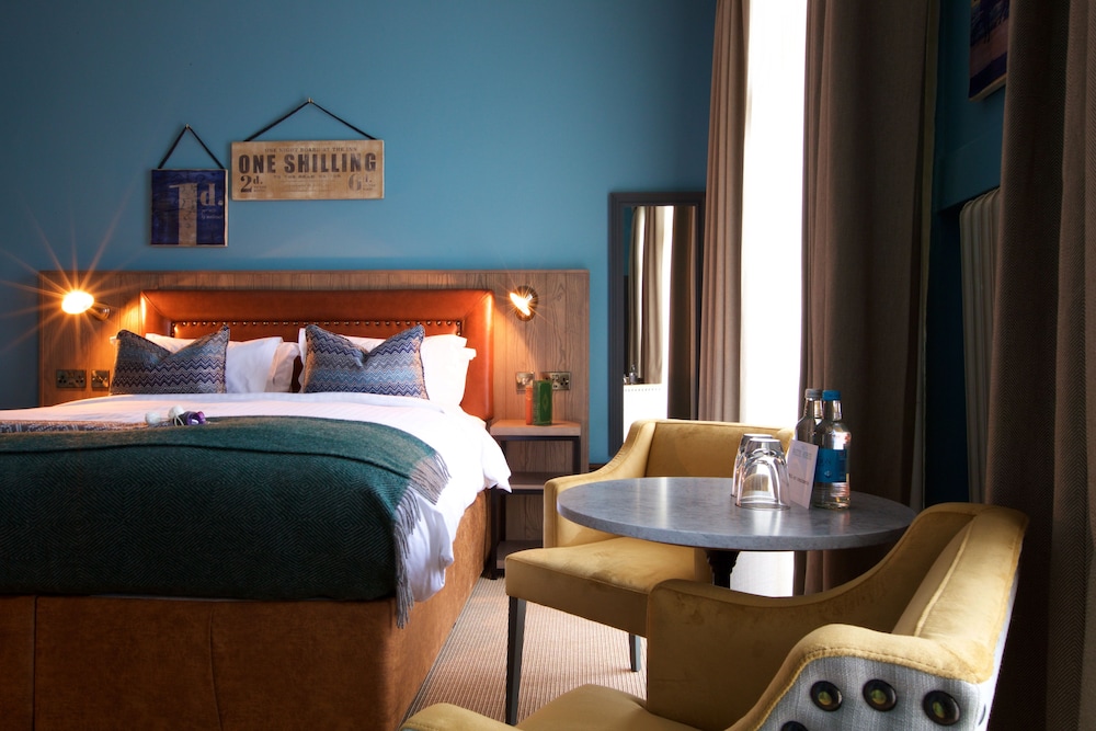 White Horse Hotel 7/46