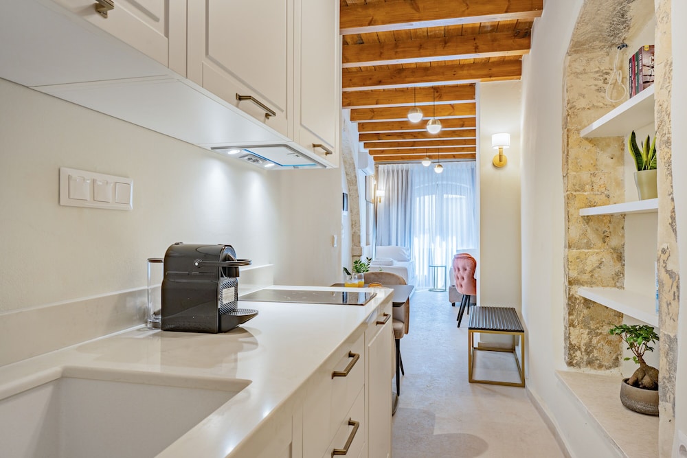 Casa Del Balsamo 6/68