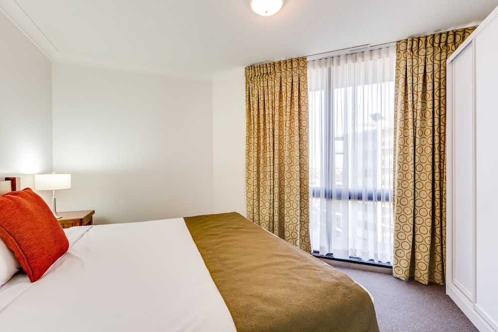 1 BEDROOM, APARTMENT