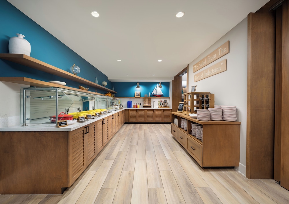 Compass Hotel Beaufort by Margaritaville 5/47