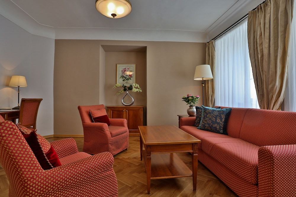Appia Hotel Residence 25/50