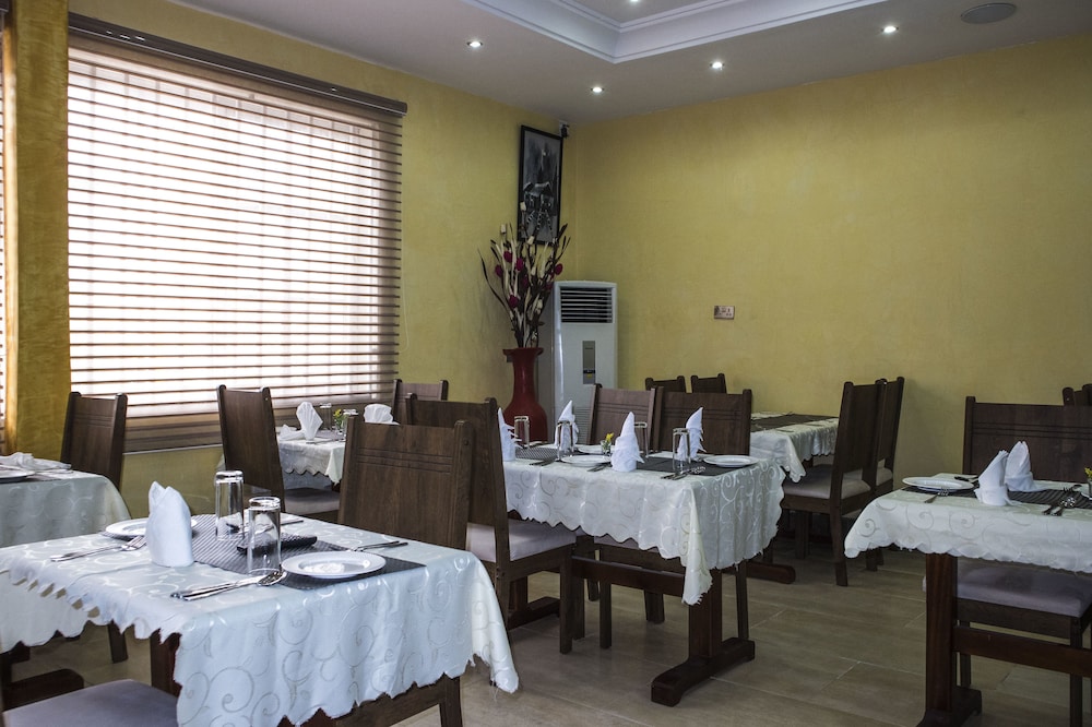 Villa Angelia Hotel 29/36