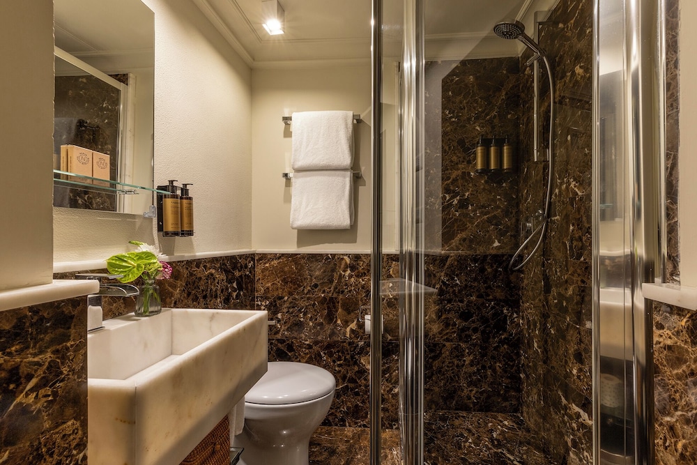Nerva Boutique Hotel 70/72