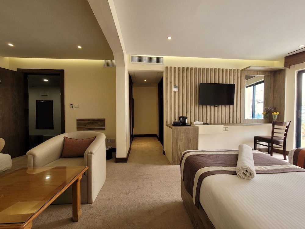 Petra Edom Hotel 9/29