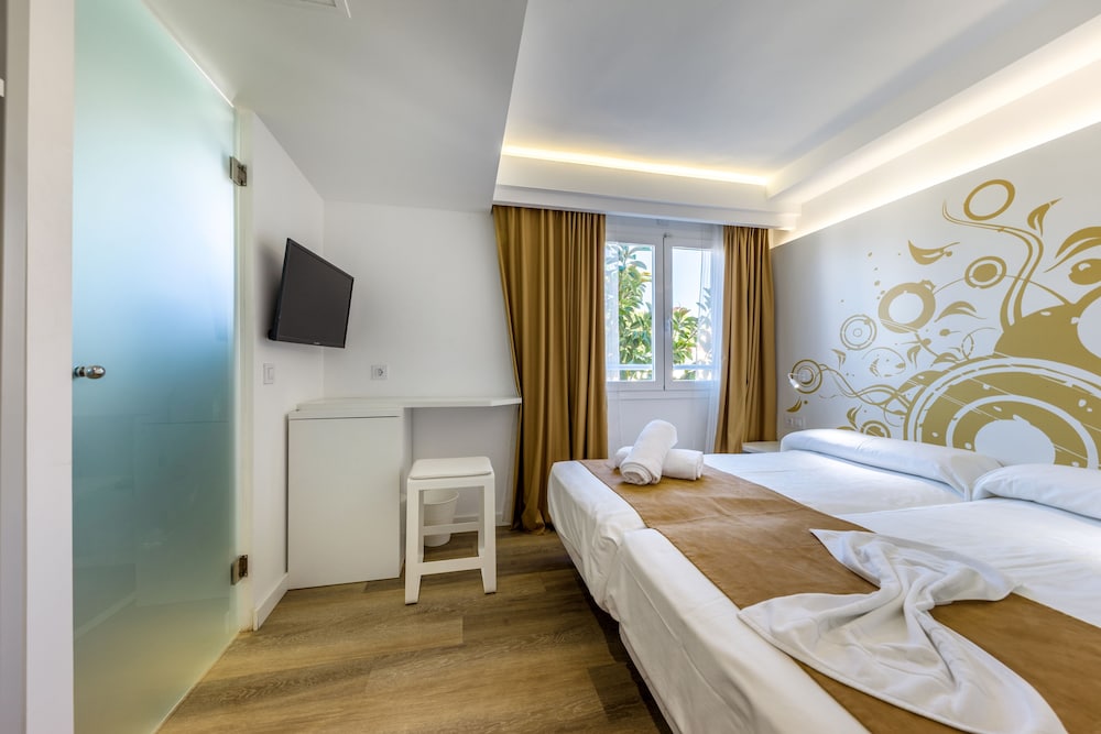 WelikeHotel Triton beach 20/48