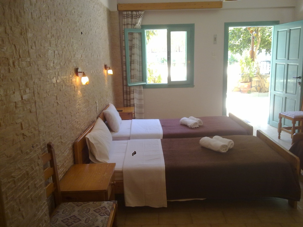 Dimitris Villa Hotel 45/67