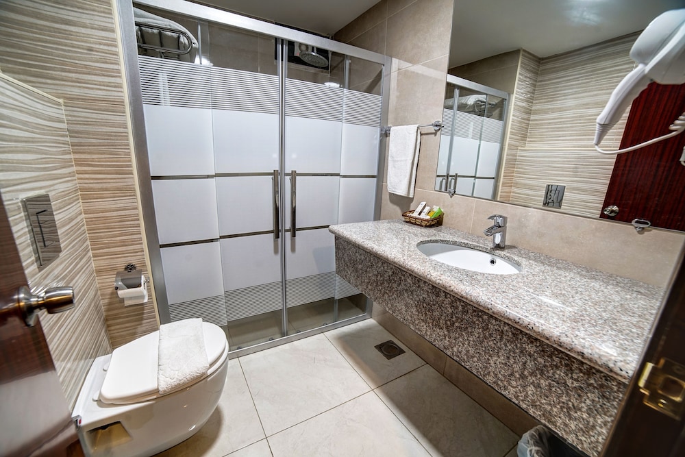 Nairoukh Hotel Aqaba 25/27