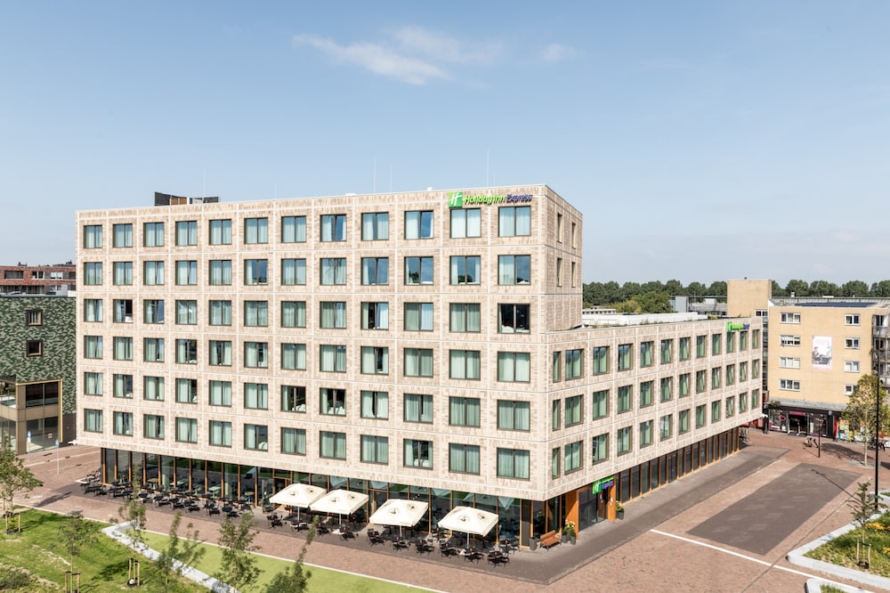 HOLIDAY INN EXPRESS Almere 1/61