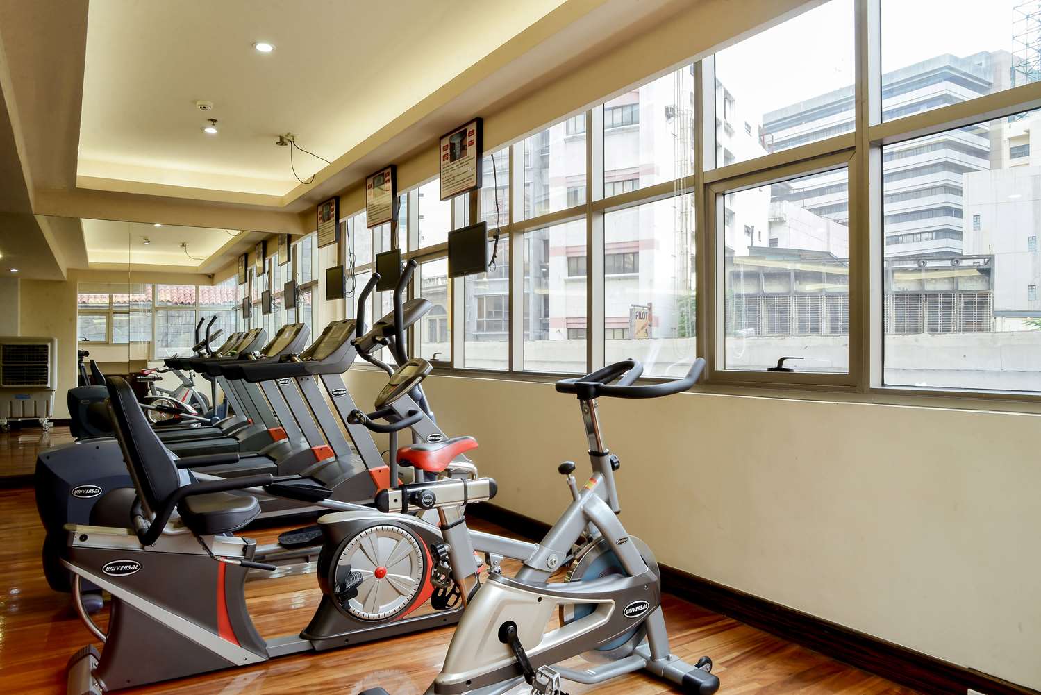 Ramada by Wyndham Manila Central 29/43