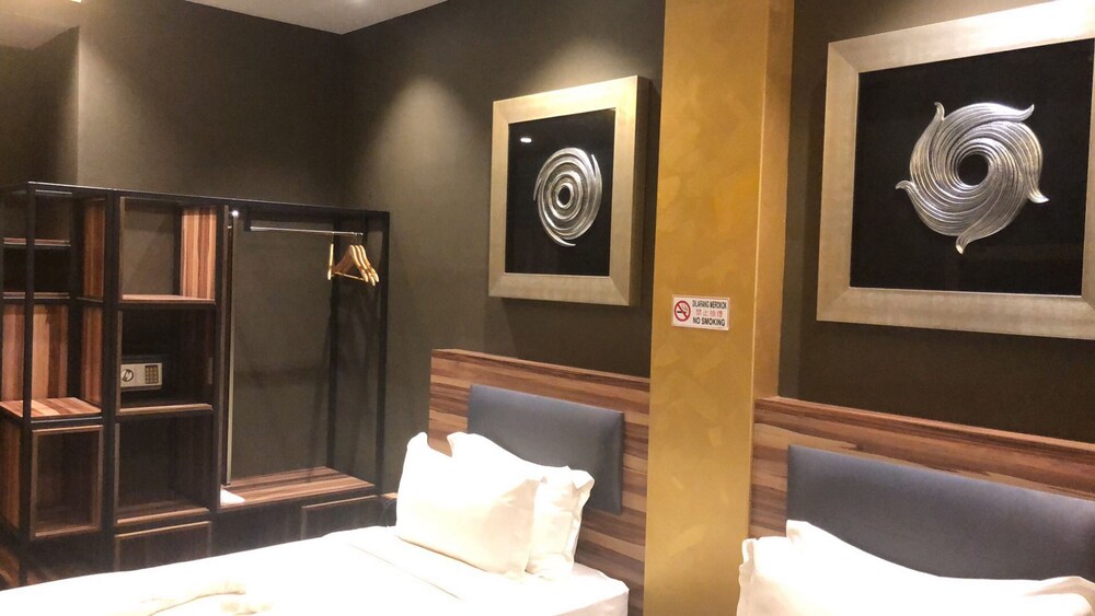 Asiatic Hotel 21/50