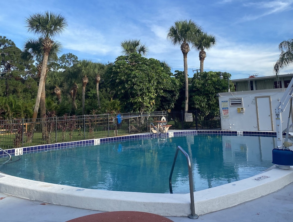 Red Roof Inn Vero Beach - I-95 26/53