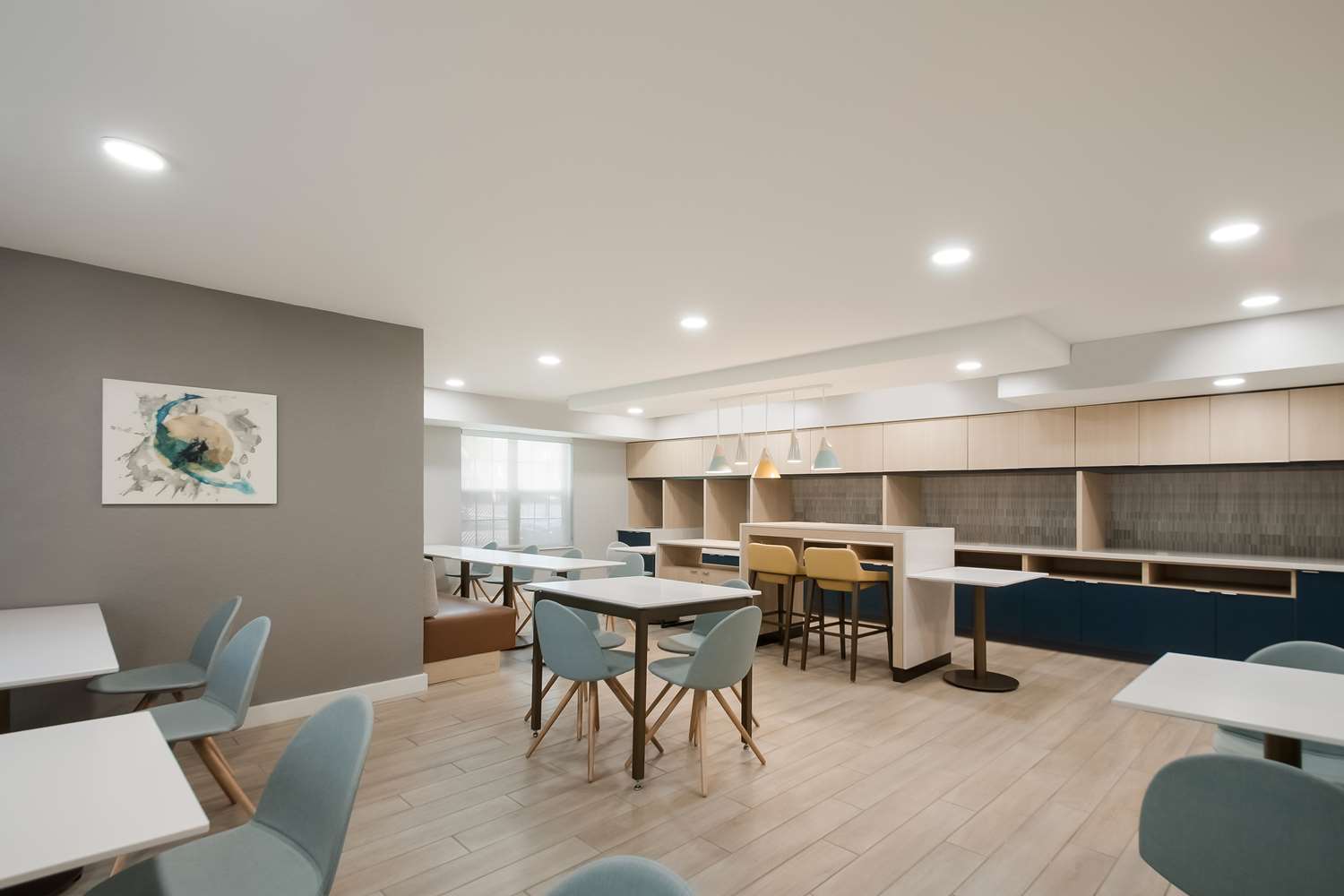 Sonesta Simply Suites Falls Church 10/18
