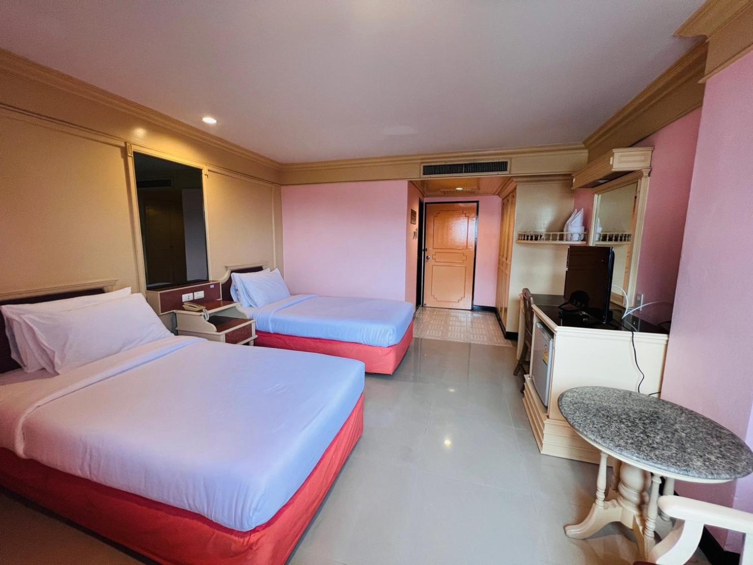 AA Hotel Pattaya 13/42