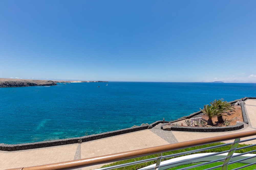 Hotel LIVVO Mirador Papagayo 74/81