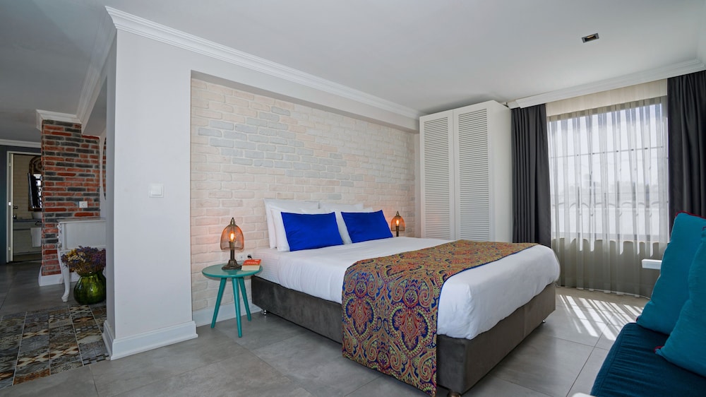 Azuu Boutique Hotel 26/76
