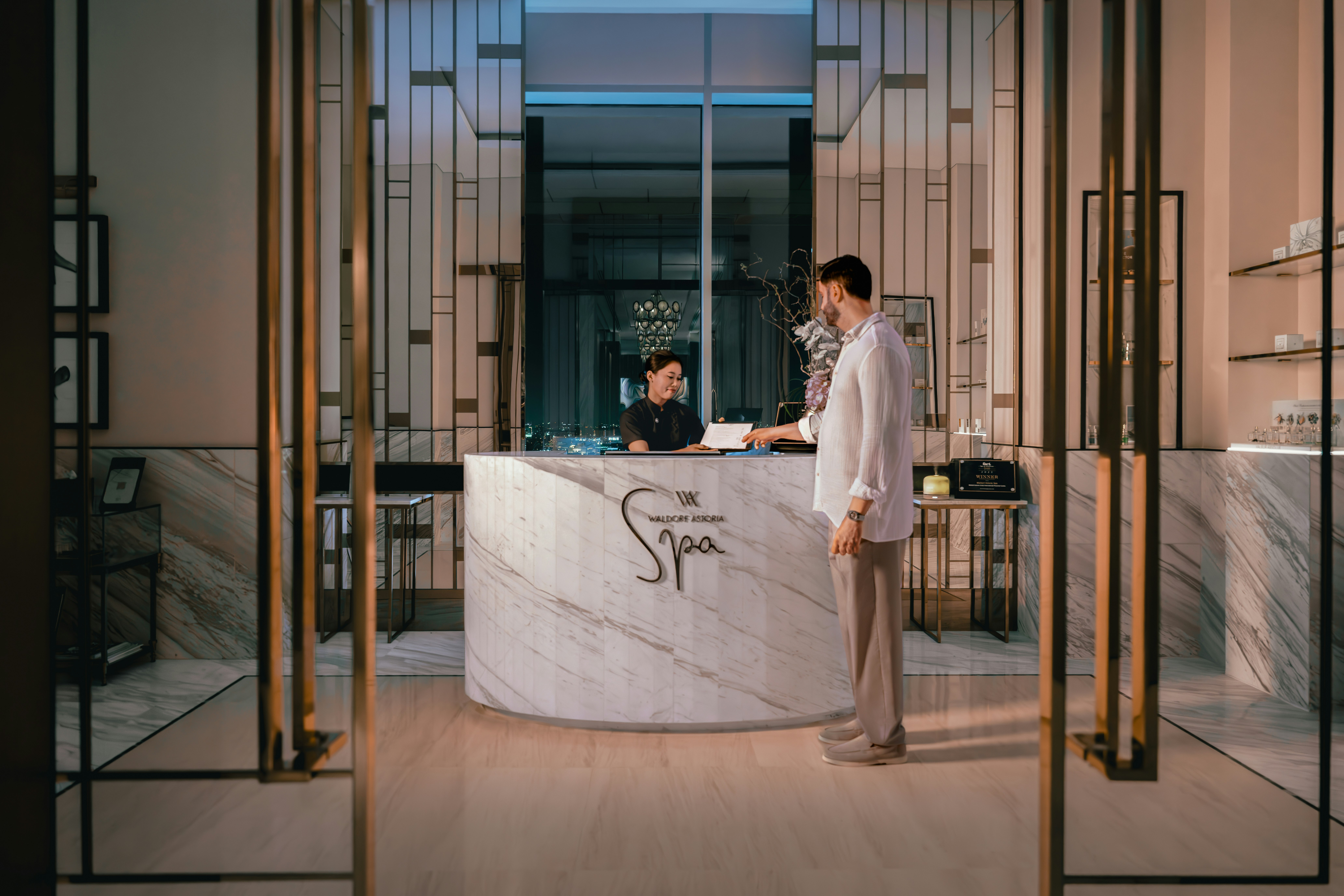 Waldorf Astoria Dubai International Financial Centre 6/60