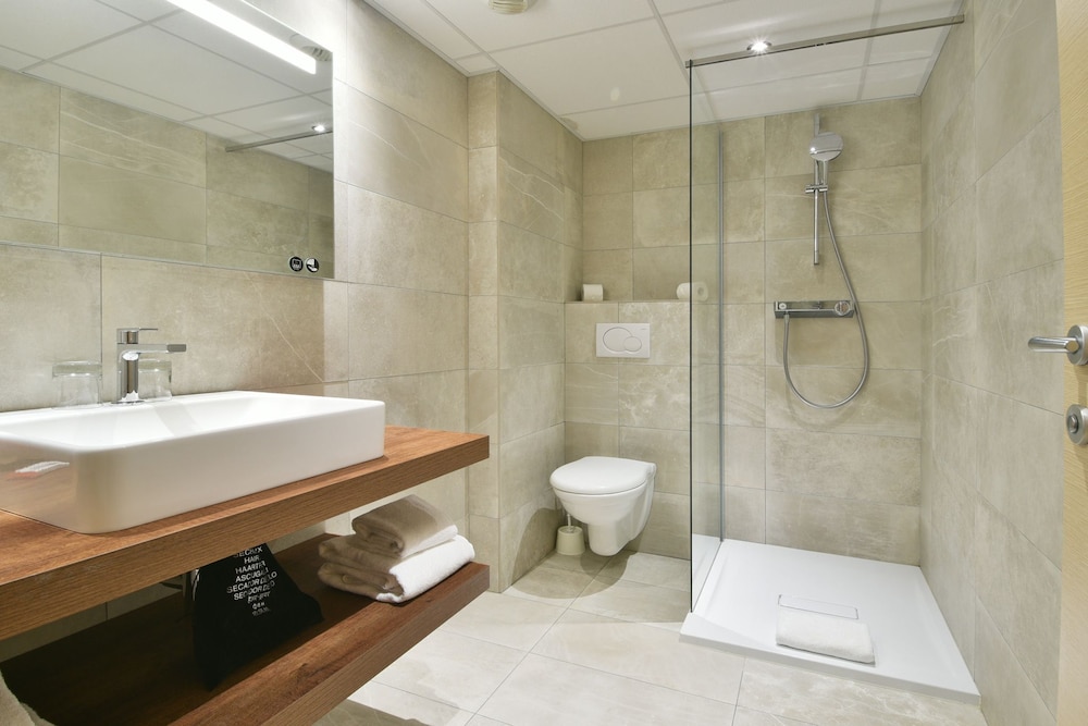 Hotel Le Rocher 49/52