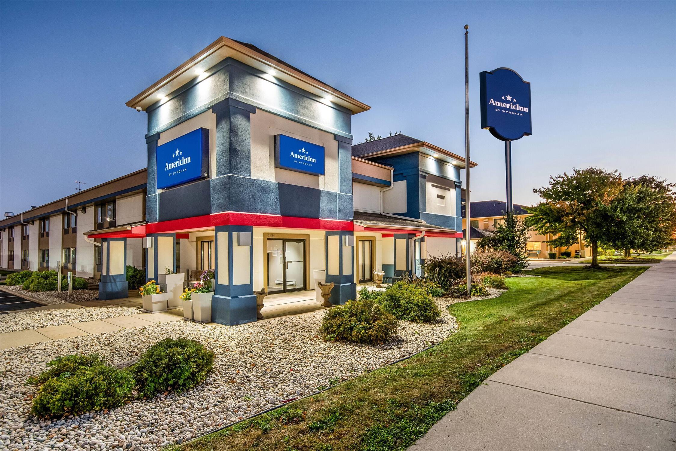 AmericInn by Wyndham Beloit 3/27