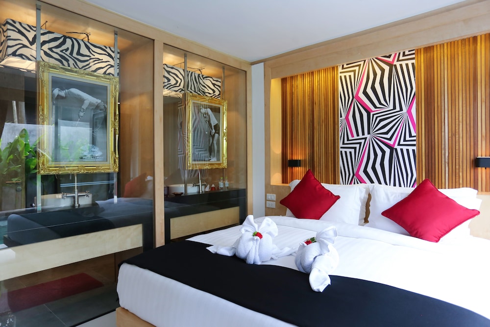 2 Bedrooms, Grand, Pool, Villa, 2 King Beds