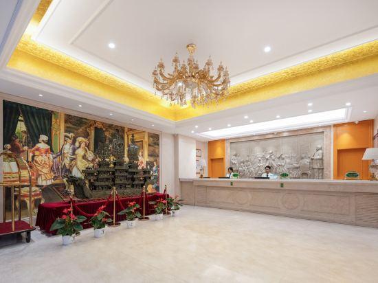 Vienna 3 Best Hotel (Guangzhou Xintang Shacun Metro Station) 14/58