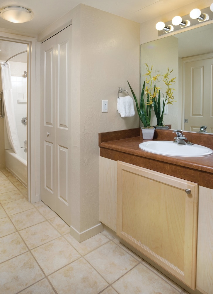 WorldMark Reno 9/32