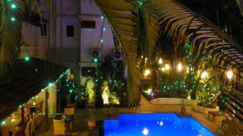 Casablanca Beach Resort 23/28