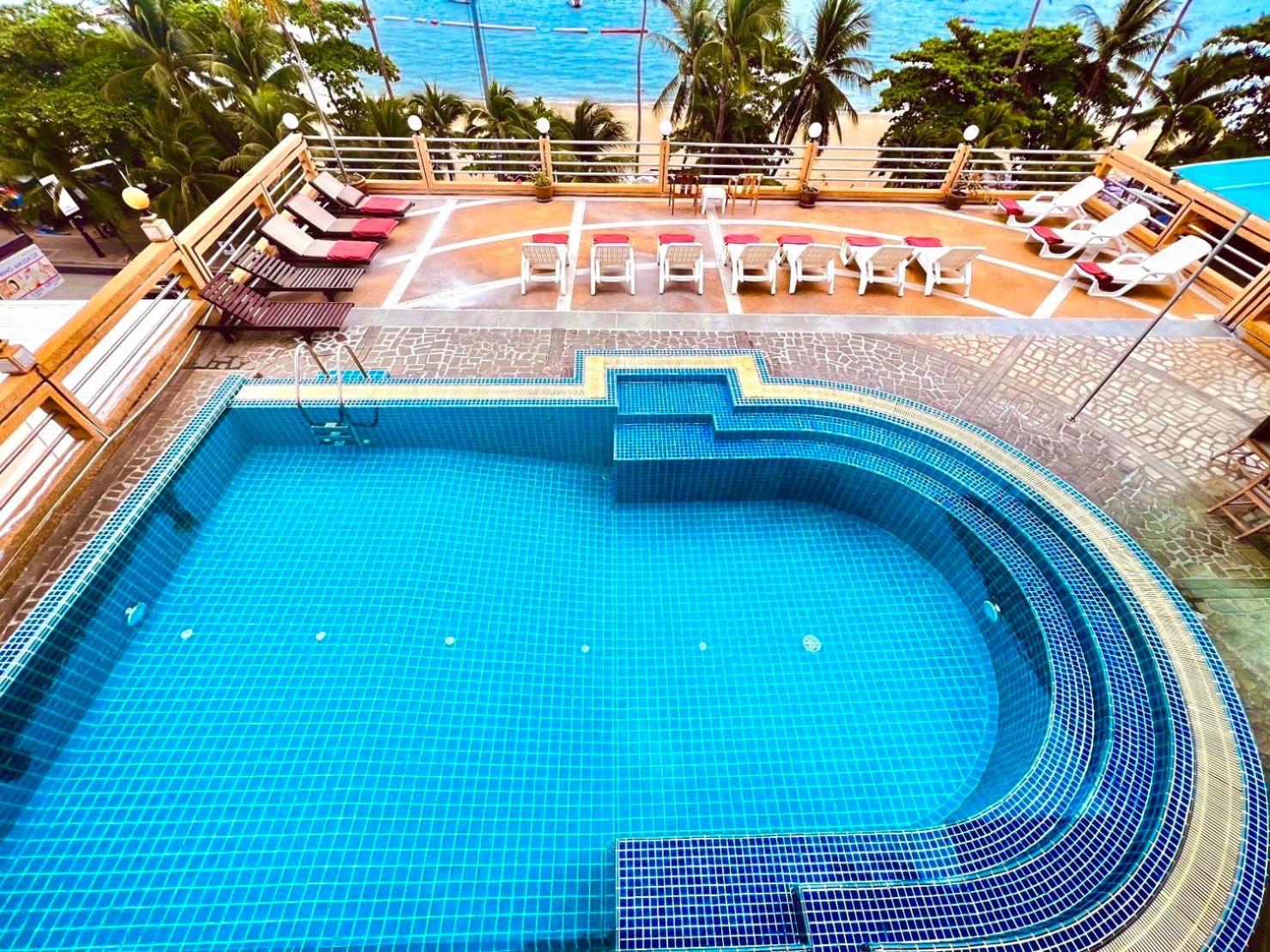 AA Hotel Pattaya 25/42