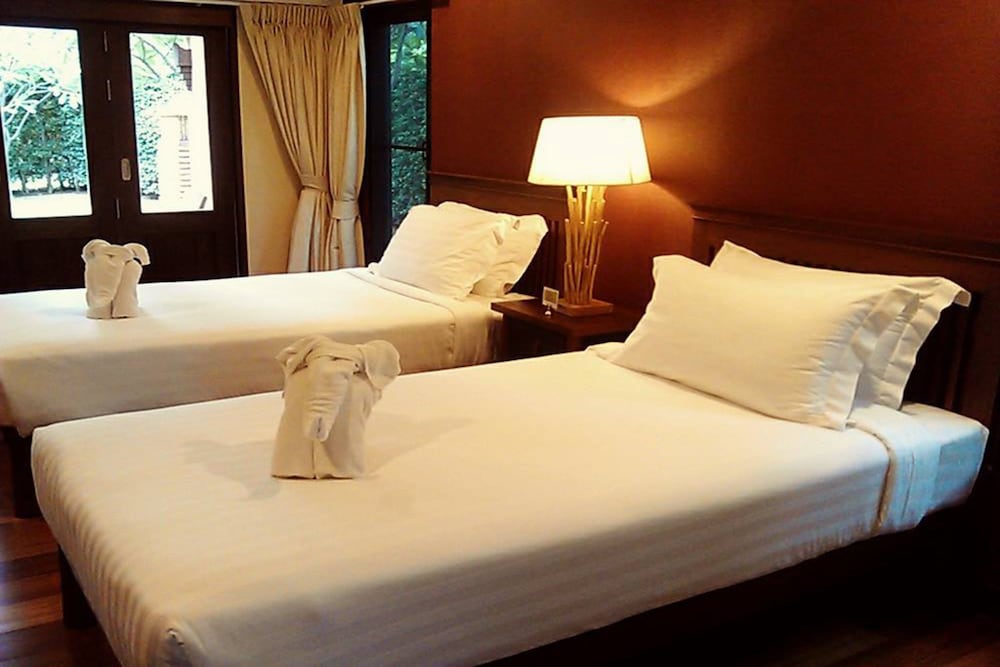 Raya Resort Beach front - The Most Green Resort in Cha-am 24/73
