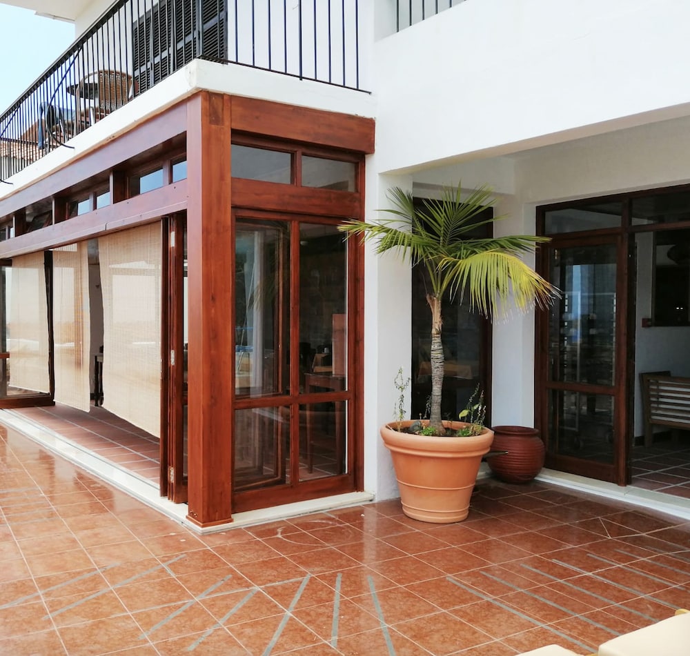 GuestHouse Vila Lusitania 6/50