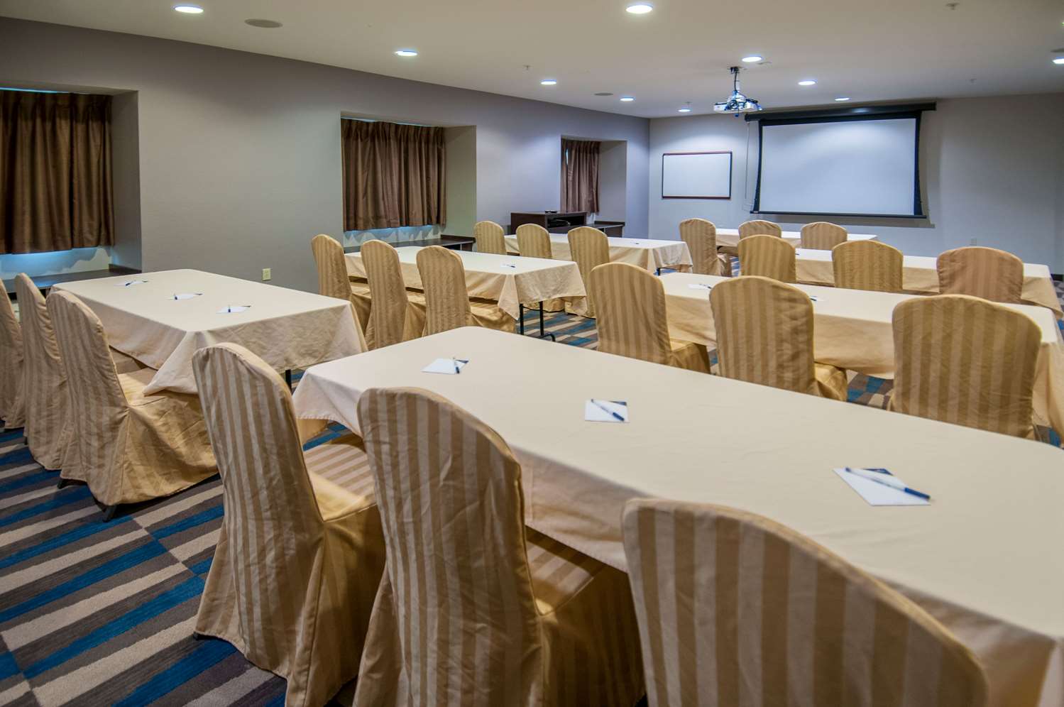 Microtel Inn and Suites By Wyndham Pearl River /Slidell 10/19
