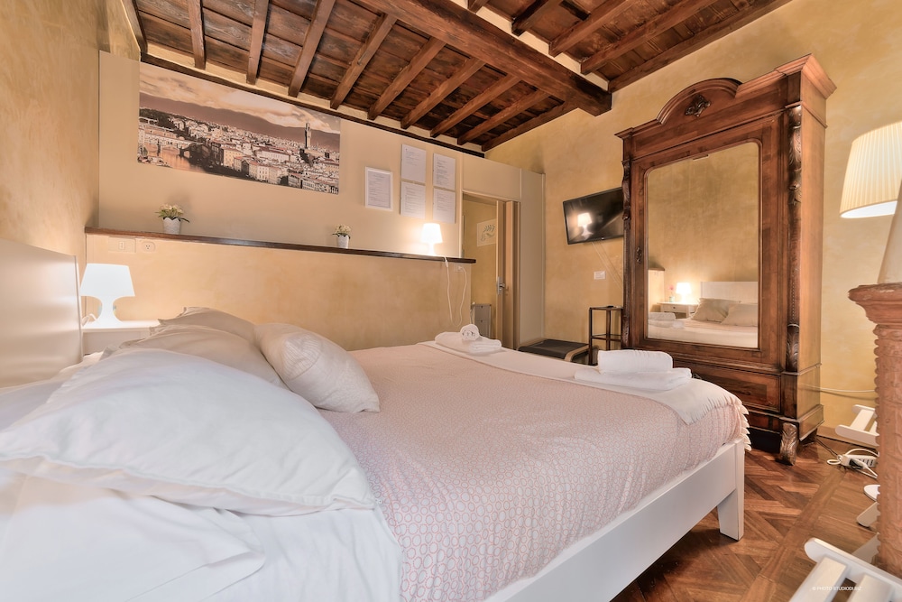 Wine Apartments Florence Trebbiano 5/18