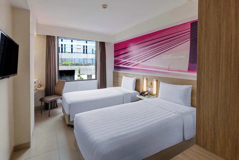 Room at favehotel Hyper Square, BANDUNG