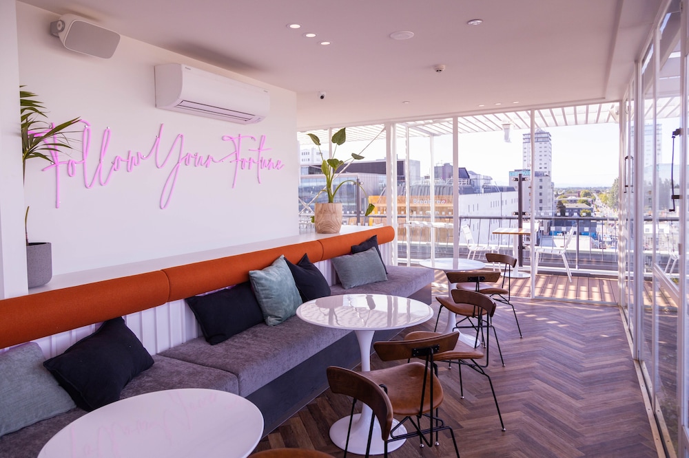 The Muse Art Hotel 43/58