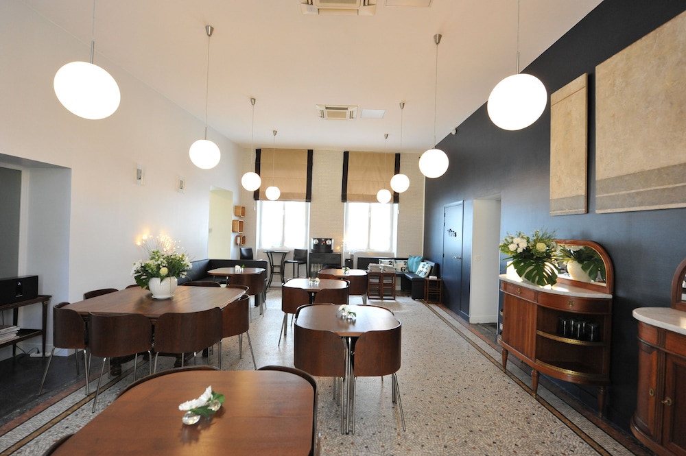 The Originals Boutique Hotel Victoria Fontainebleau 49/61