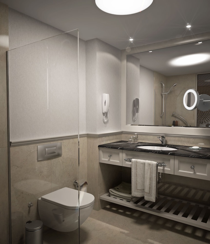 Icon Hotel Taksim 50/50