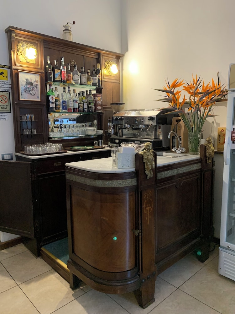 Hotel Alexander 5/50