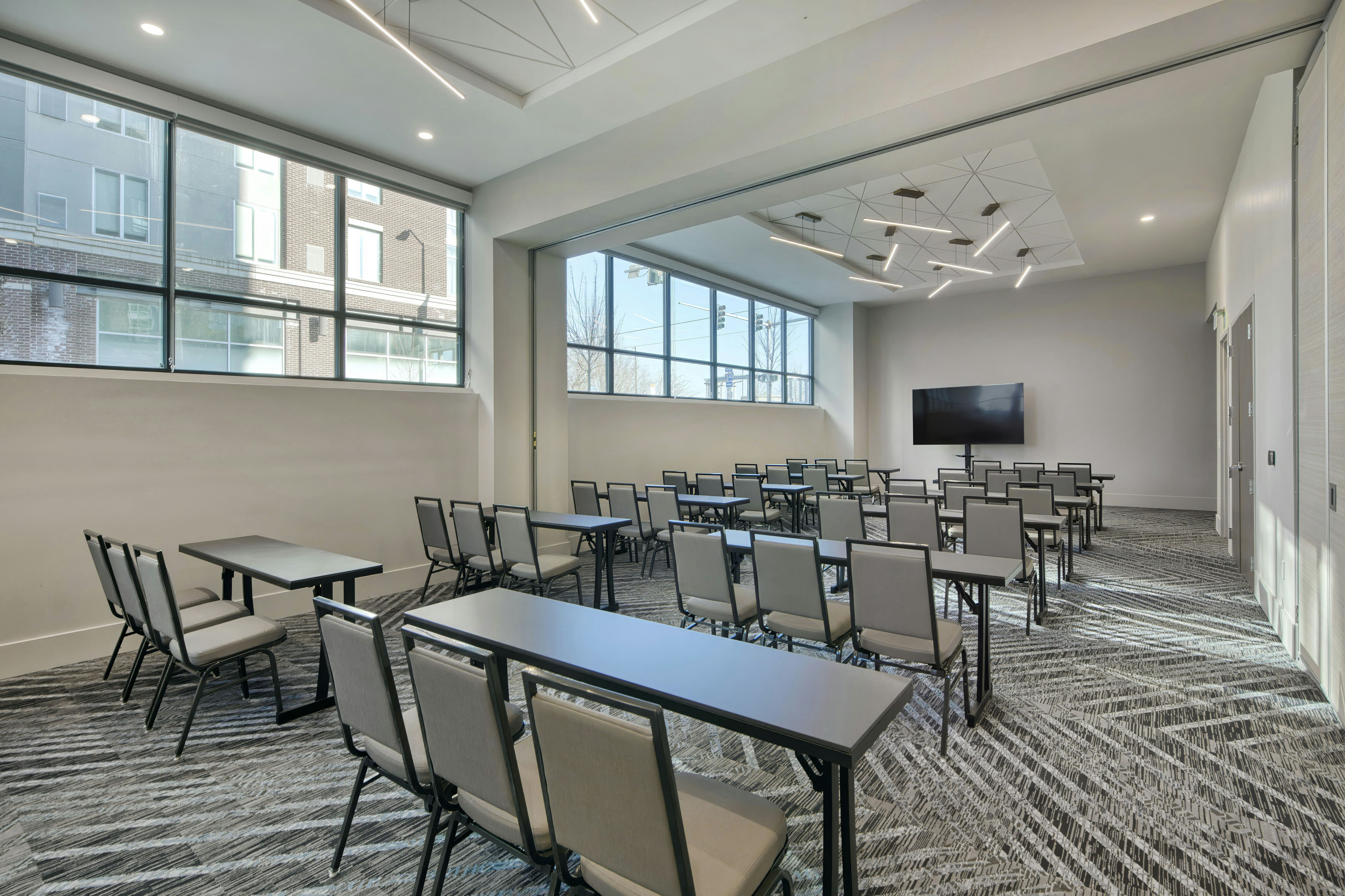 Embassy Suites by Hilton Asheville Downtown 35/39