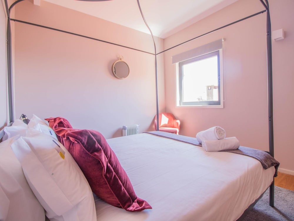 YOURS GUESTHOUSE PORTO 7/50