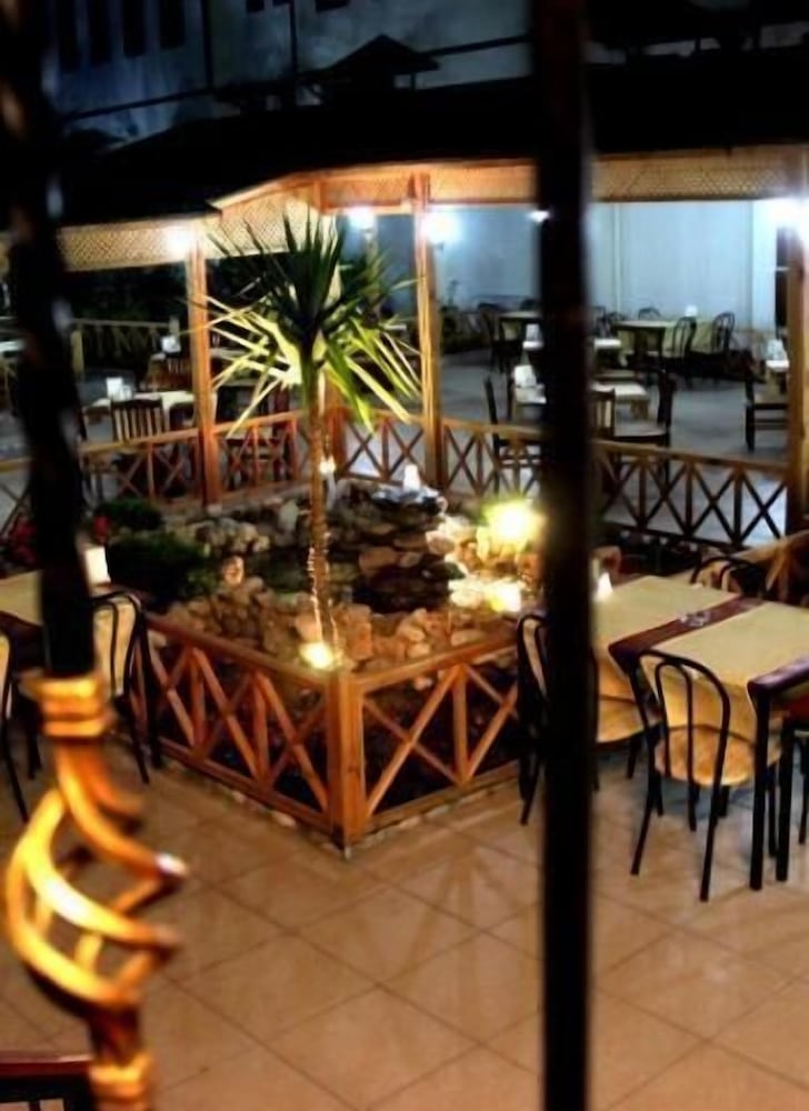 Idyros Hotel 33/50