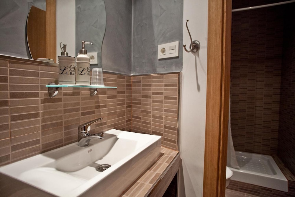 Hostal Victoriano 84/90