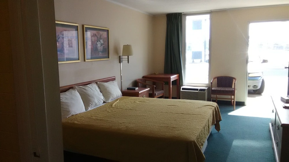 Rodeway Inn Cecil GA 15/36