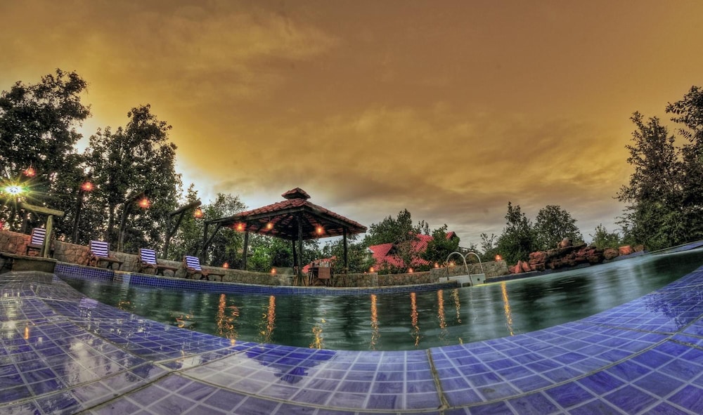 Kanha Earth Lodge 49/50