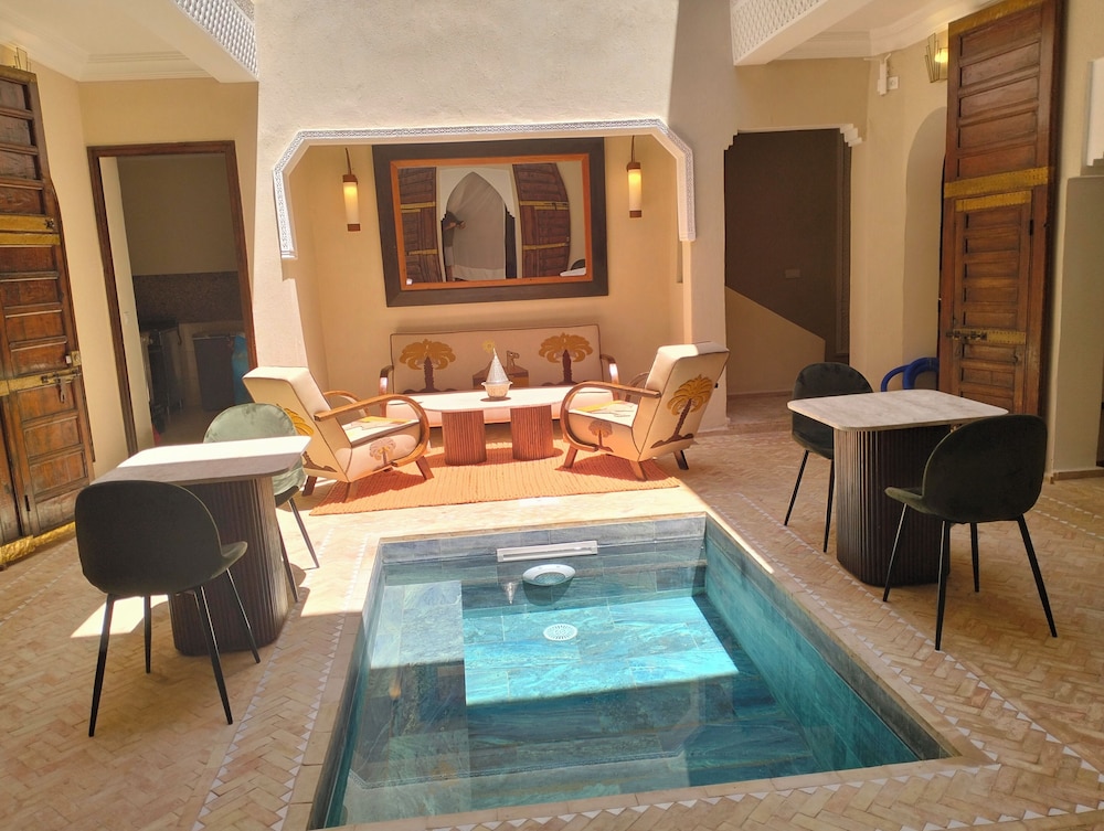 Riad Laora 38/80