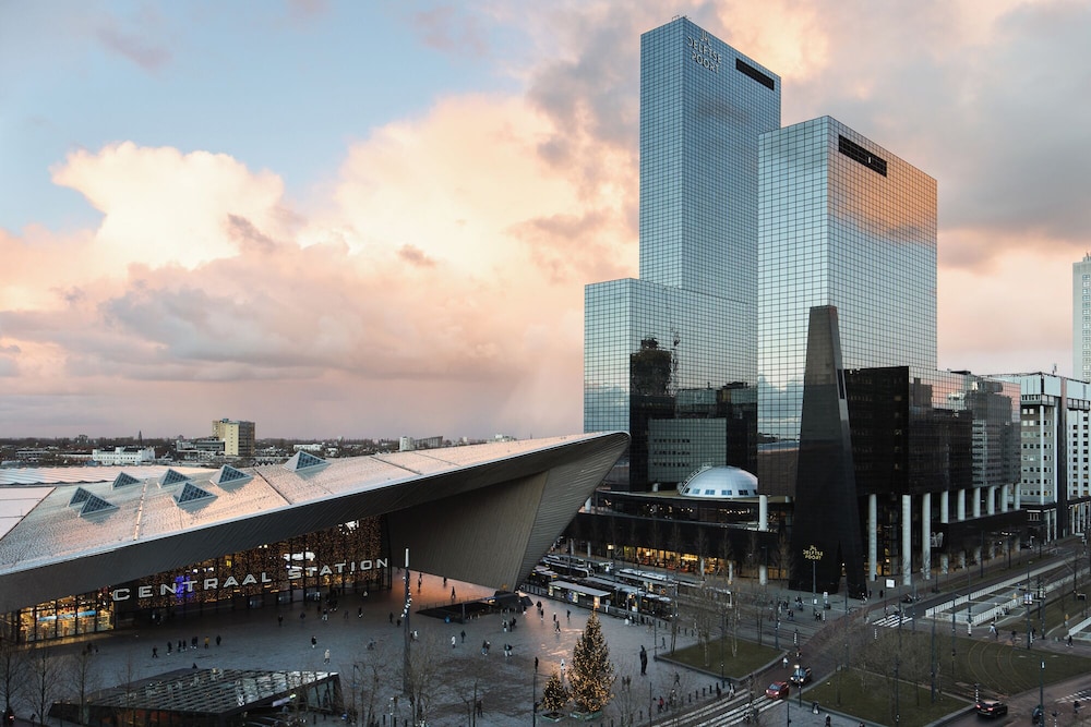 Premier Suites Plus Rotterdam 47/50