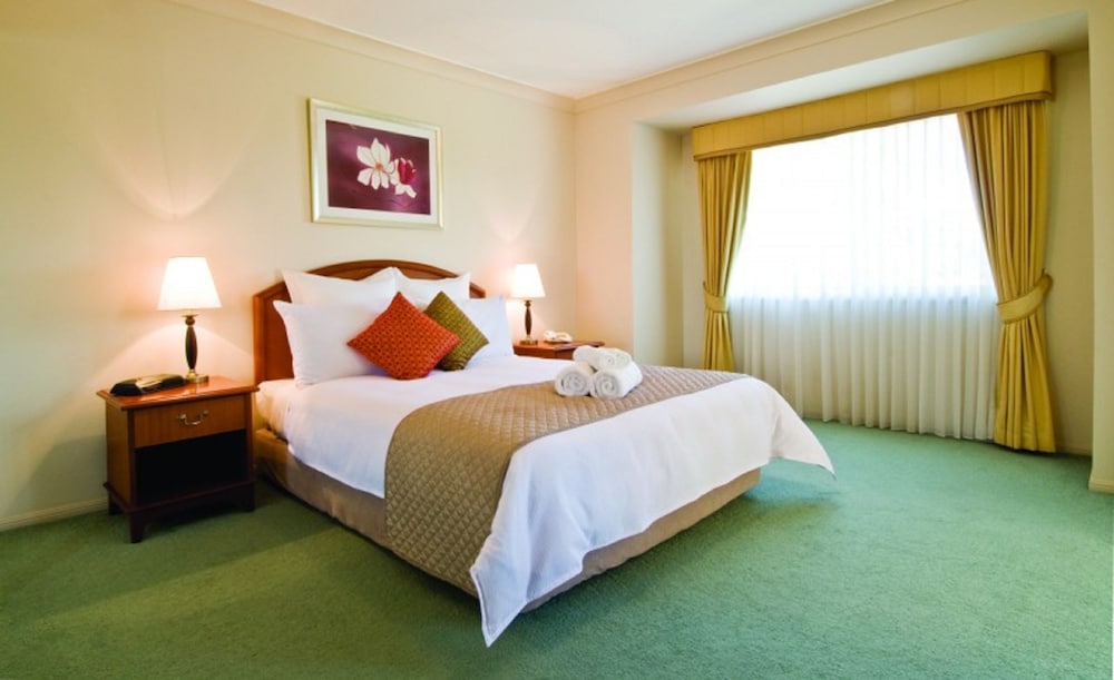 Royal Woods Resort 7/22