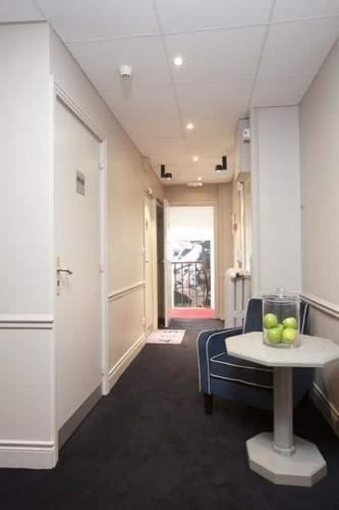 Cecyl Hotel 36/50
