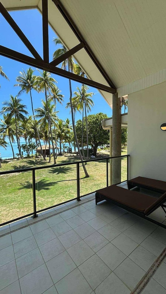 Mana Island Resort 34/78