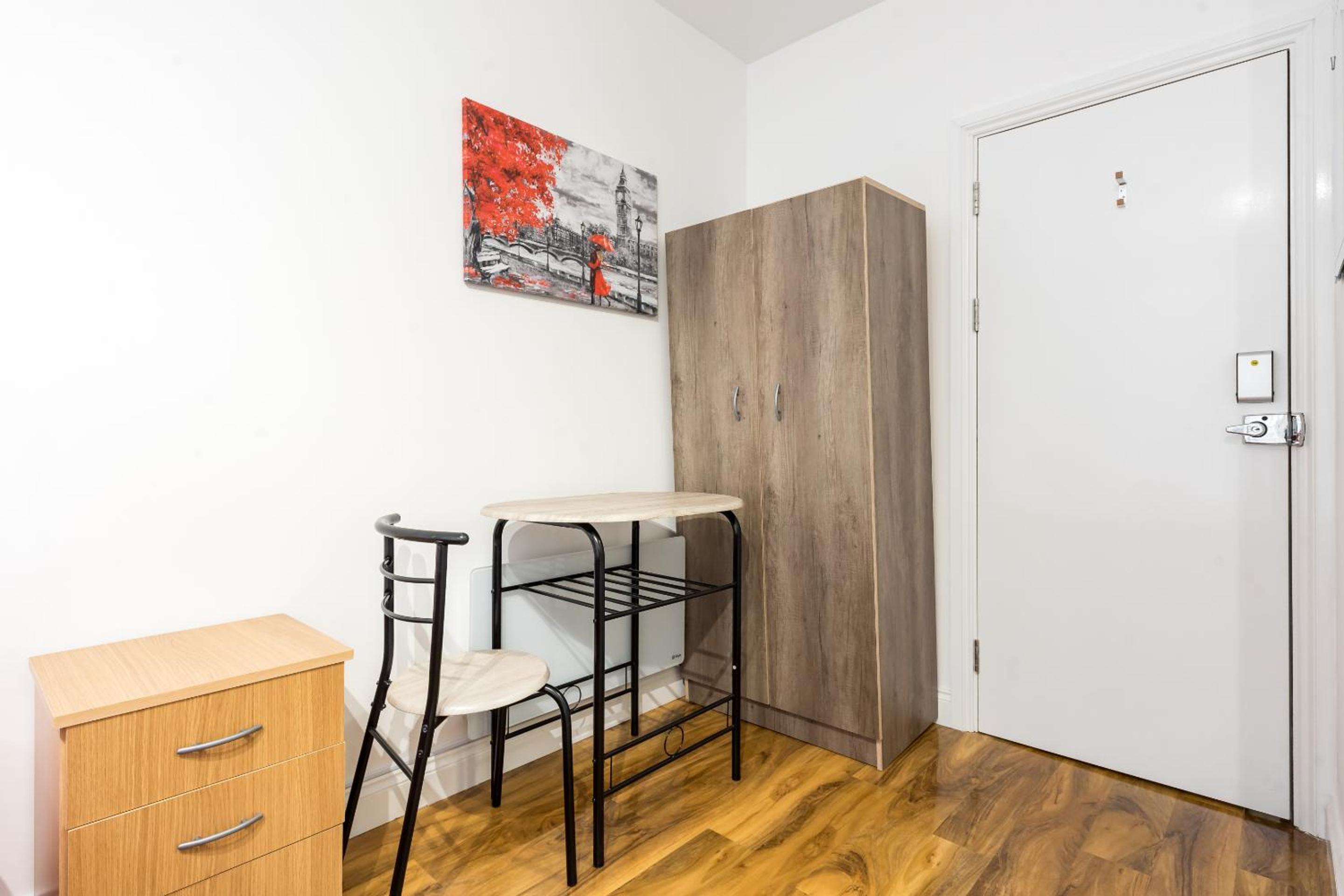 City Rooms 15/24