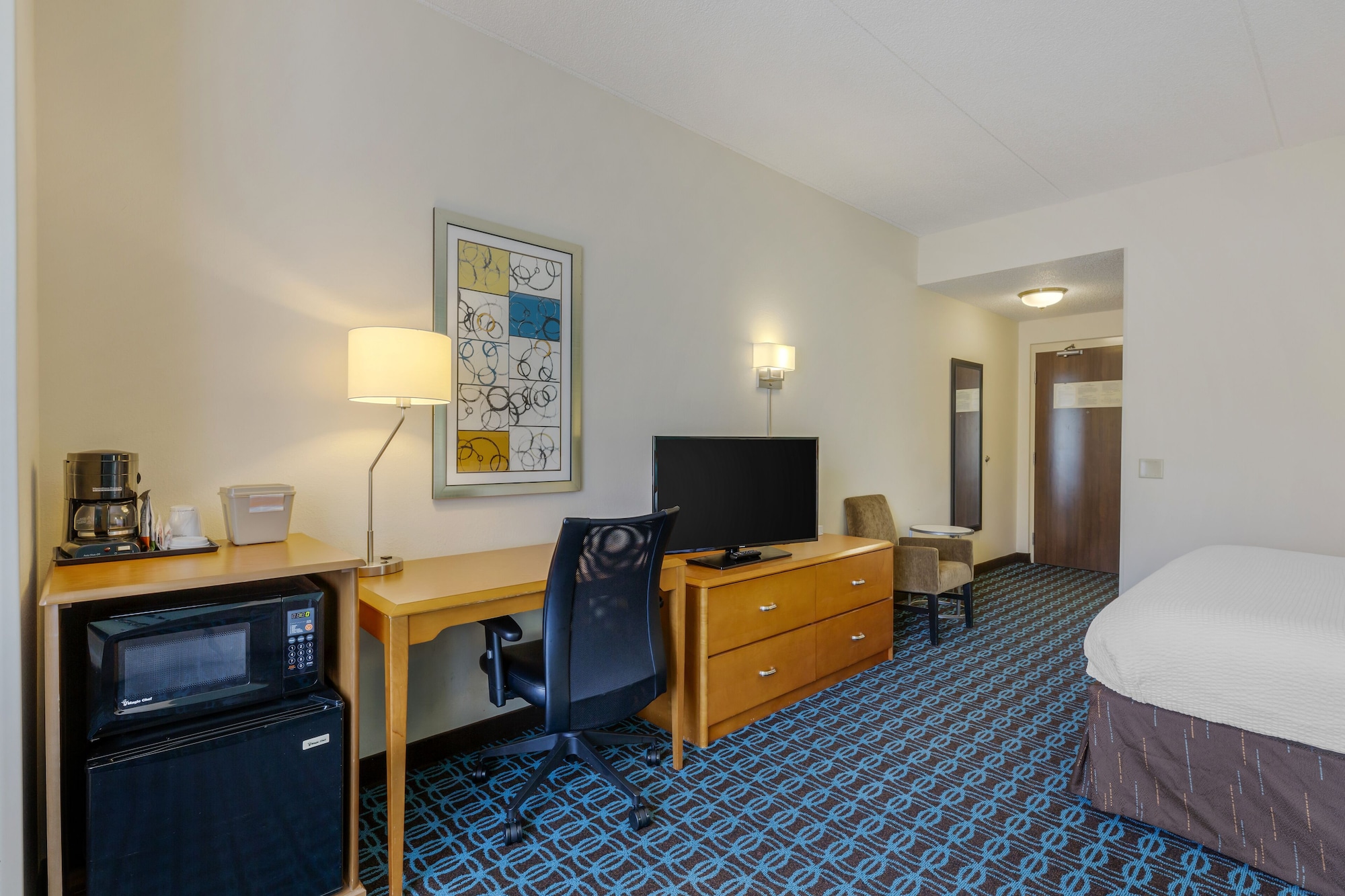 ROOM, KING BED, ACCESSIBLE